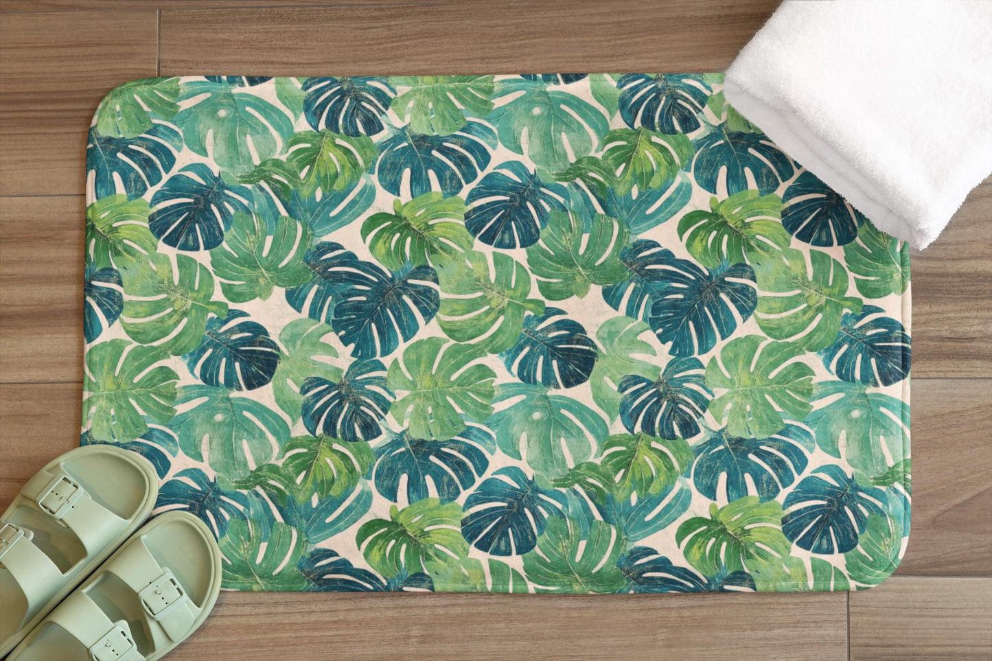 Monstera Leaf Bath Mat – Tropical Green Bathroom Rug