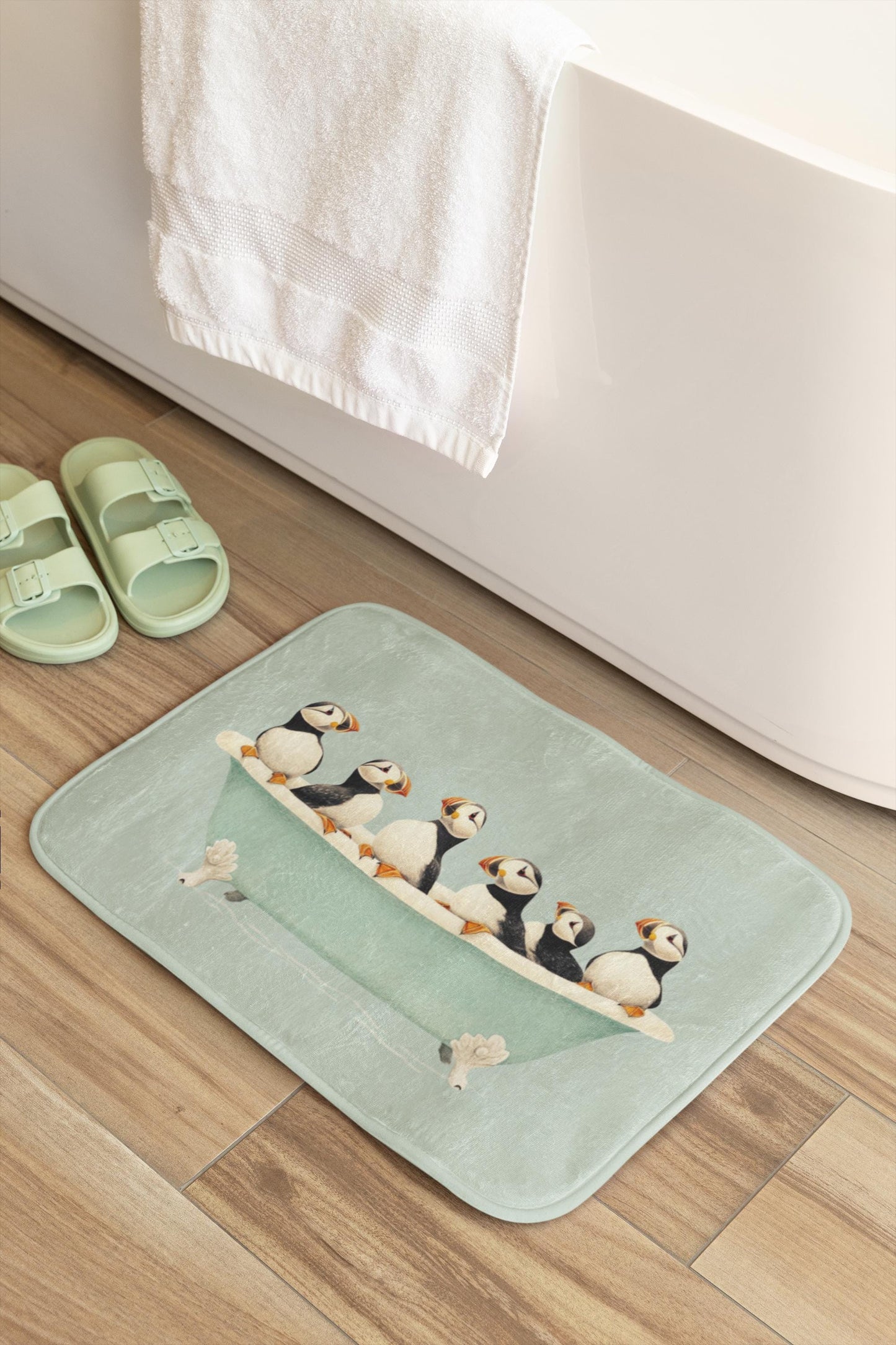 Puffin Bath Mat – Coastal Seabird Bathroom Rug, Ocean Wildlife Decor