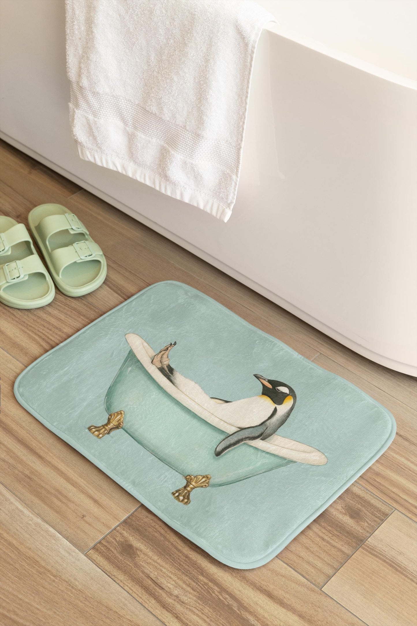 Penguin Bath Mat – Cute Penguin Bathroom Rug, Winter Animal Decor, Soft Non-Slip