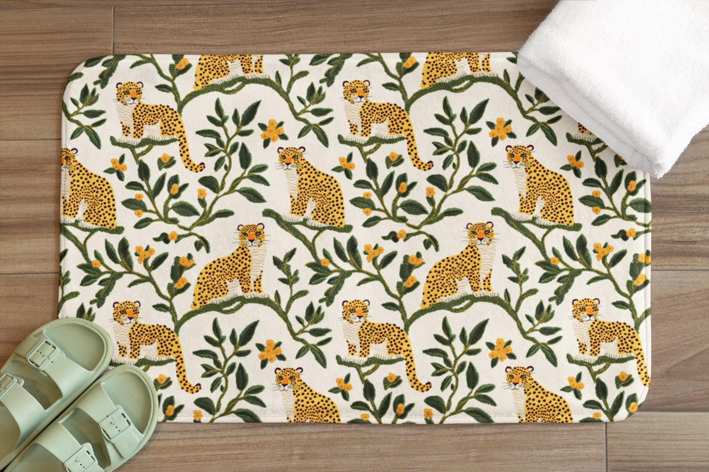 Leopard Bath Mat – Chic Animal Print Bathroom Rug